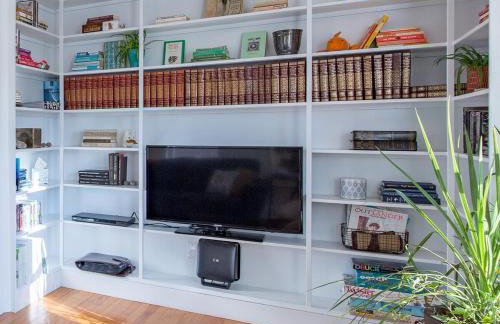 Peaceful Oasis on Munjoy Hill 1st flr 3BR parking - Foto 7