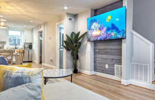 Elegant Home 8 mins to Washington DC & and Old Town! - Foto 2