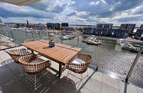 COAST HOUSE Seaside Loft - Photo 18
