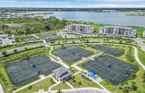 Babcock National Coach Crisp, Elegant and Serene - Foto 33