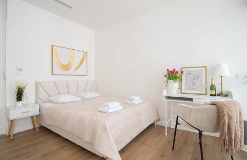 Free Garage Parking & AC, Luxury Apt - Old Town & Kazimierz - Foto 6