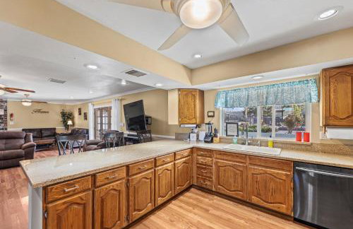 Spacious Desert Getaway! - Photo 19