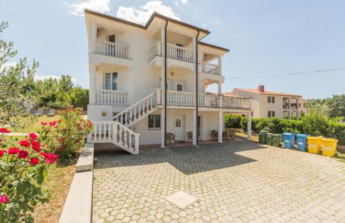 Holiday house with a swimming pool Radmani, Porec - 16440 - Photo 3