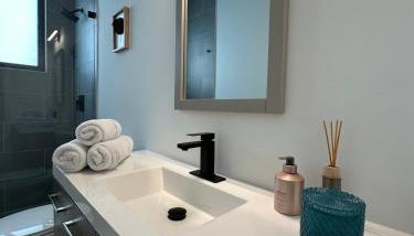 Oasis Yard -Pool-Jets-Game Room-BBQ-Relaxing - Foto 2