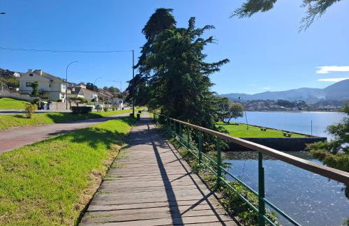 Casa de madera sobre el mar - Foto 38