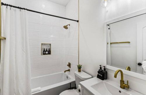 Galveston Retreat-Walk to Beach, Dog-Friendly Yard - Foto 49