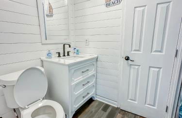 Peaceful Lydia Hide-O-Way - New Pool & Near Beach, Breakfast, Spa & Go-Karts! - Foto 43