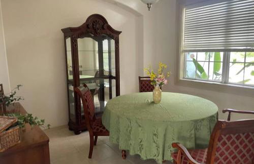 Port Charlotte Palms-Pet friendly, Heated Private Pool and Mini Orchard - Foto 9