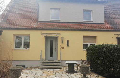 Ferienwohnung 2 Schlafzimmer 115qm J M Vermietung - Foto 1