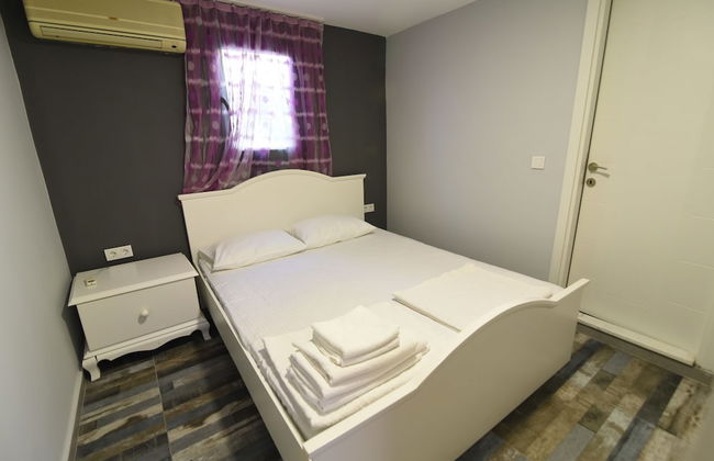 Tasev Apart Hotel - Photo 5