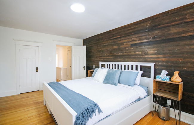 Leslieville Cozy & Bright Apt in Trendy Beaches - Foto 2