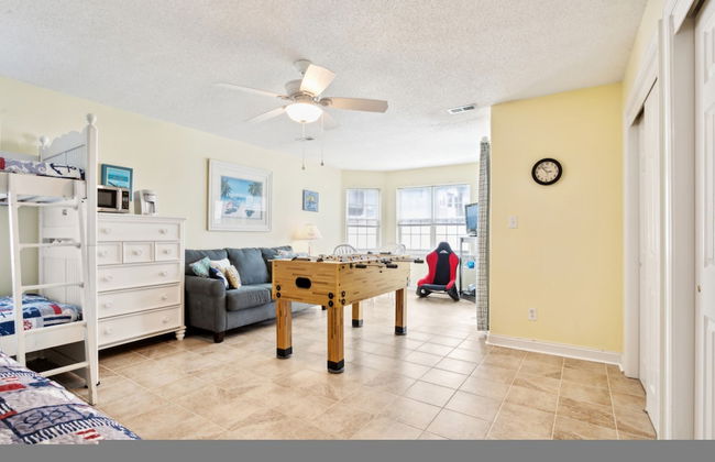 Coastal Escape w Pool Pool Table Walk to Beach - Foto 62