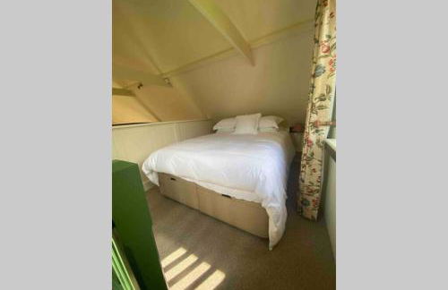 Gorgeous comfortable barn with huge private orchard in quiet Suffolk location - Foto 16