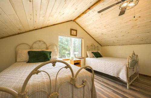 Cabin at the Little Ranch with Hiking On-Site! - Foto 16