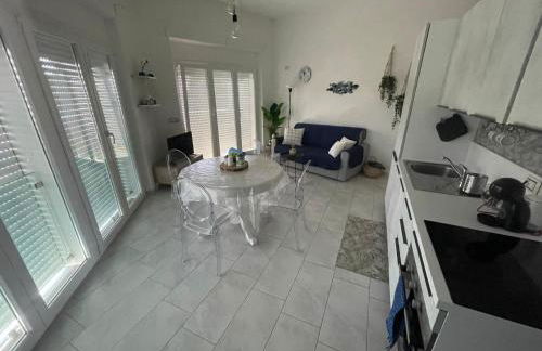 Appartamento a 20 metri dal mare. - Foto 1