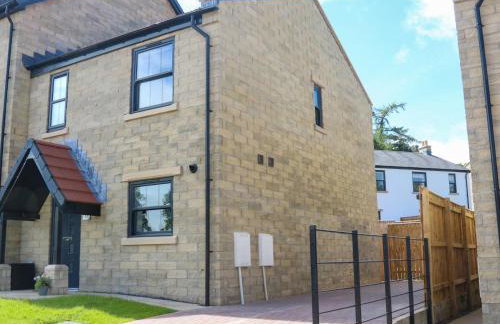 Hall View - Photo 25