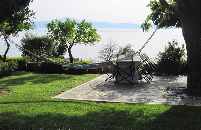 Messinian Blue SeaSide Villa - Photo 18