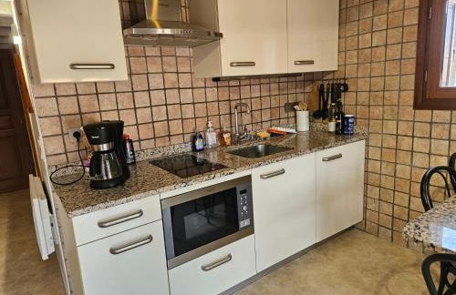 Grand studio mezzanine à 3min à pied de la plage - Foto 10