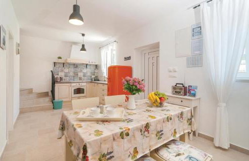 Stunning Home In Primosten With Kitchen - Photo 2