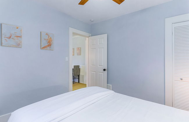 Skyline Blue House in Greenwood - Photo 3