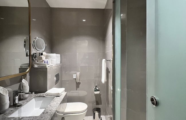 City Seasons Suites - Photo 35