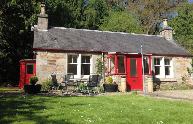 Annslea Garden Cottage - Photo 1