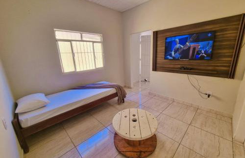 Casa 3 Quartos l 2 banheiros l 2 garagens l centro - Foto 6