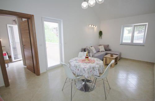 Apartmani Srdoč - Foto 15