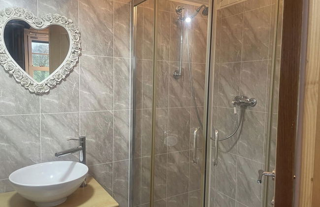 1 Bedroom Cabin Sleeps 2, Private Garden, Wifi - Foto 6