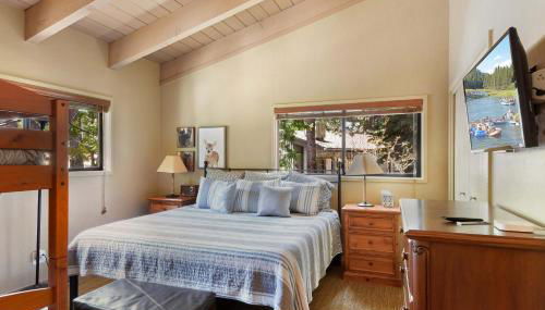 Waters Edge Oasis - Shared Pool & Pier Access - Foto 5