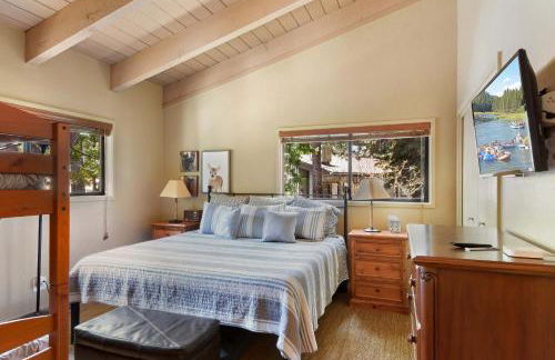 Waters Edge Oasis - Shared Pool & Pier Access - Foto 5