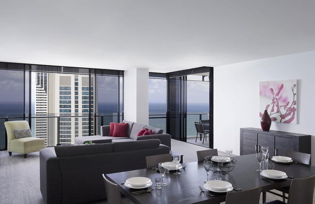 Mantra Circle on Cavill - Photo 22