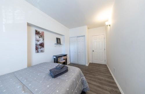 8 Beds Home with 4 Car Parking Space - Near DTLB - Foto 27