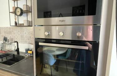 Liberté et Confort, appartement entier, moderne avec 2 chambres et cuisine équipée au coeur de Semur - Foto 60