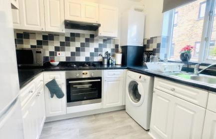 Amazing Location - City of London- 2 Bedroom Stunning Canal View House With Private Garden,Parking & Balcony - Foto 39