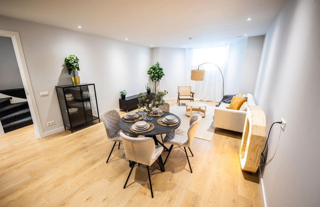 Souterrain 2BR Serviced Apartment - Photo 39