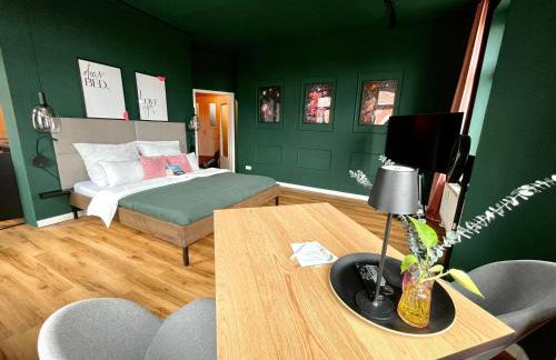 Schicke & zentrale Altbauwohnung - Photo 1