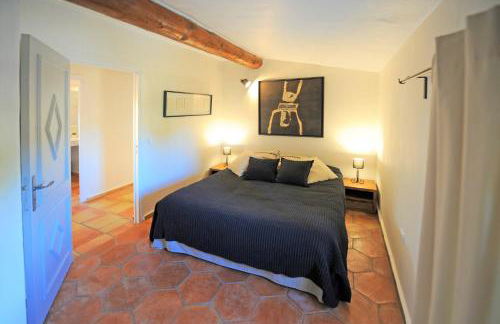 Mas Oréa Sous la glycine - Photo 15