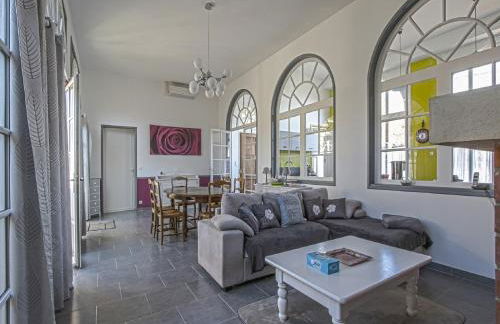 Spacious holiday home in Aure sur Mer with garden - Foto 2