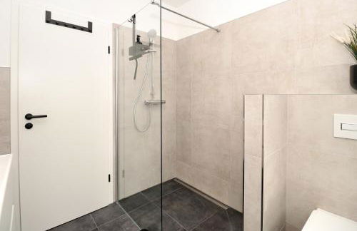 LIGHTPLACE - Moderne Apartments in Braunschweig - Balkon - Netflix - Am Kanal - Foto 66