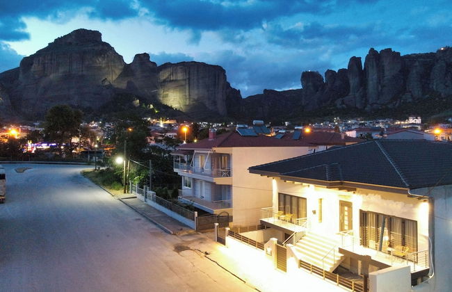 Tsikaris Boutique Guesthouse - Photo 1