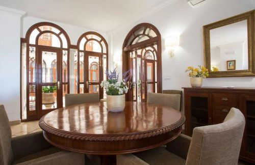 Andalusian villa on the sea and the bay of Malaga - Photo 48