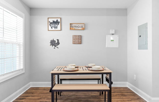 Sapphire Oasis A Luxurious Townhouse Retreat Near Nashville Ft Campbell - Foto 28