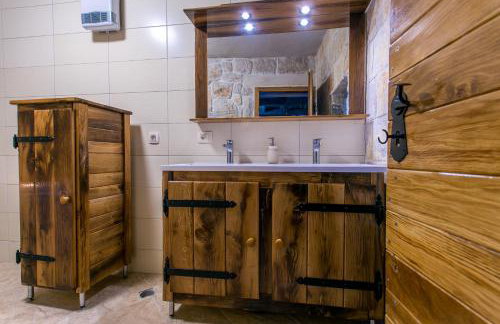 Stonehouse Marina - Estate With A Two Private Pools - Photo 67