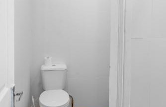 Unique 3 Bedrooms, 3 Ensuite, FREE WiFi, Private Parking - Foto 31