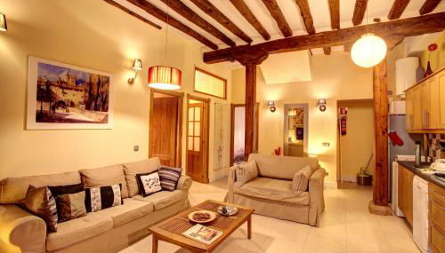 Casa Rural Siguenza Domus 200m2 de Vivienda y Exterior - Foto 4