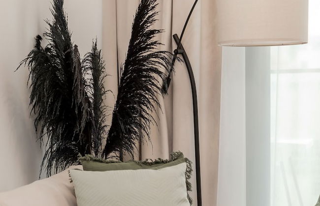 Modern 1BR in Binghatti Nova - Foto 29