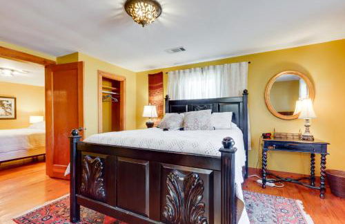 2 Mi to UA Central Fayetteville Home with Patios - Foto 13