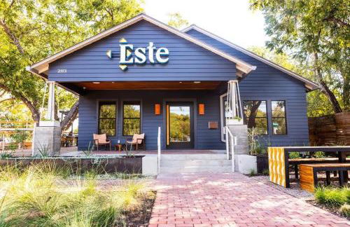 Luxe Home Minutes from UT & Downtown - Foto 53