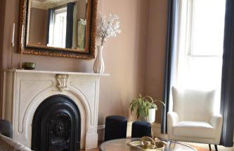 Historic Manor Overlooking Park - Foto 27